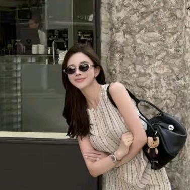 君君潮流穿搭（欧越创）