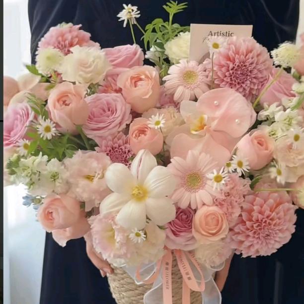 陌上花卉店