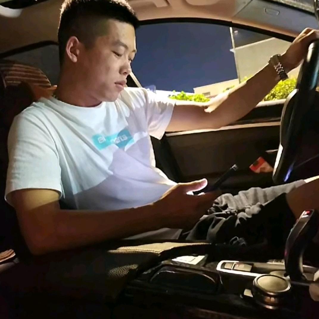 有故事的男人  ℡