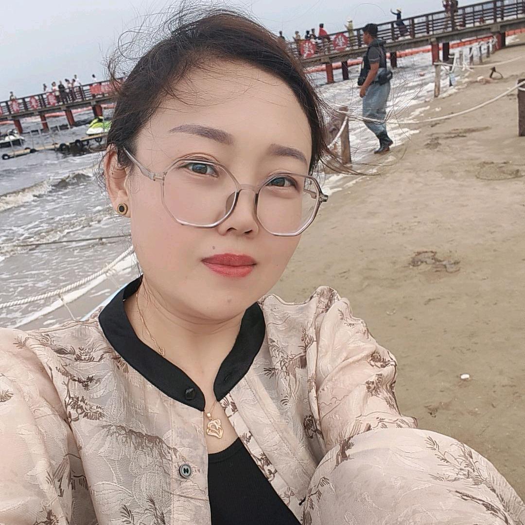@小鱼儿（可思女鞋）