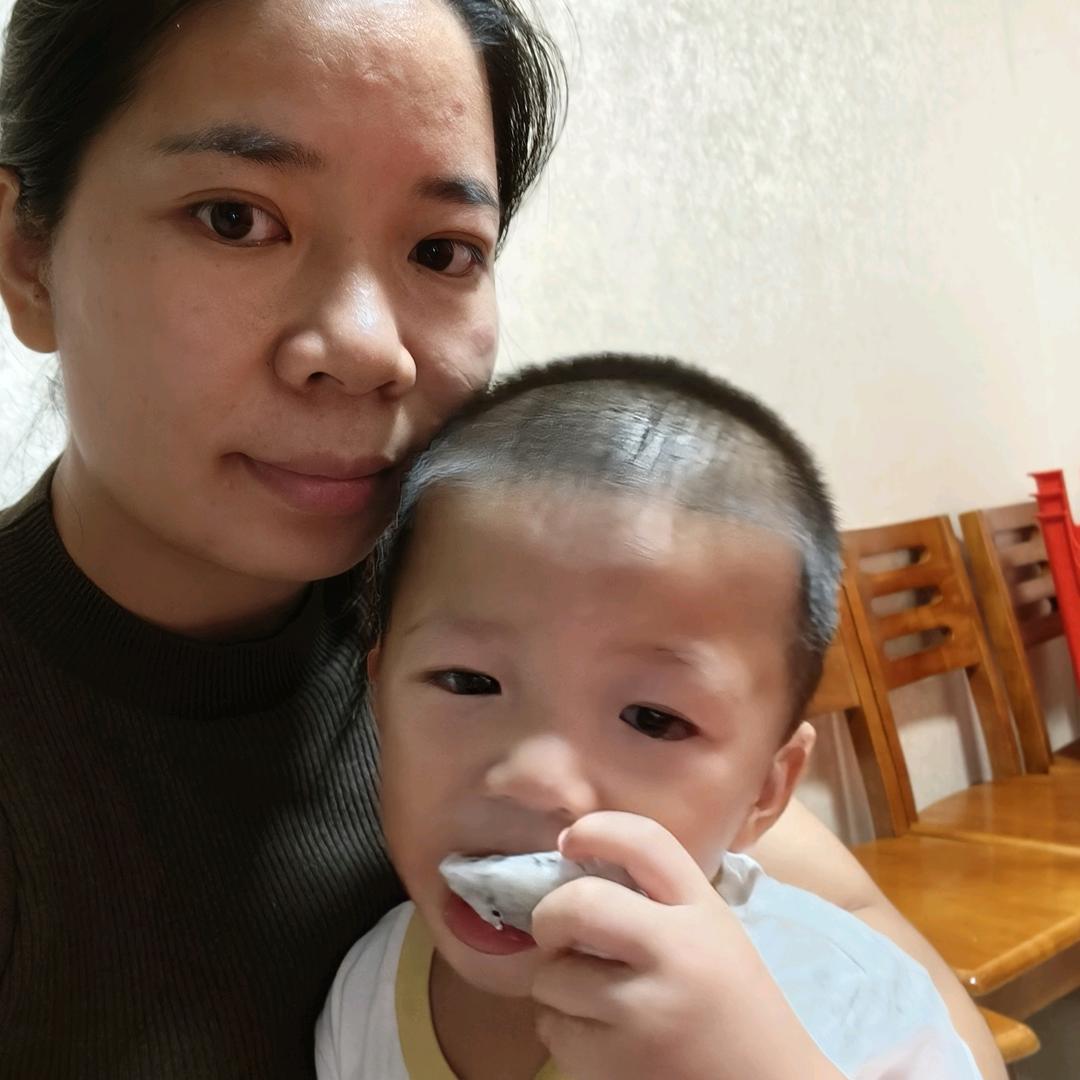 单亲妈妈卖红薯