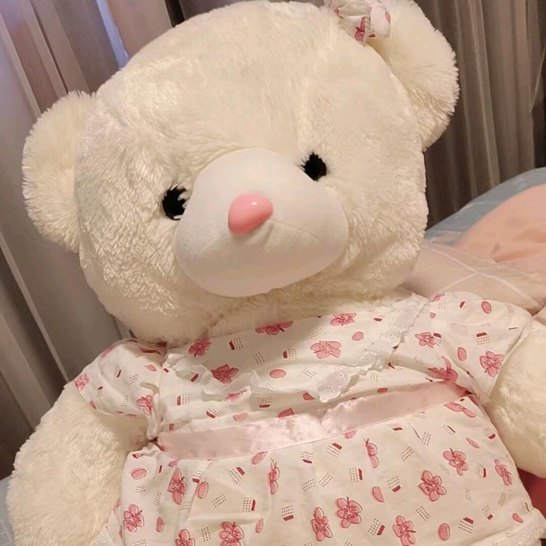 微笑掩饰不了心痛