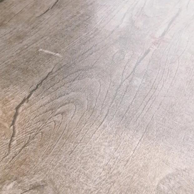 o▬▬▬|▅▅▅▆▆▇◤