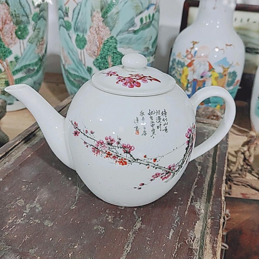 青瓷语阁工艺品店