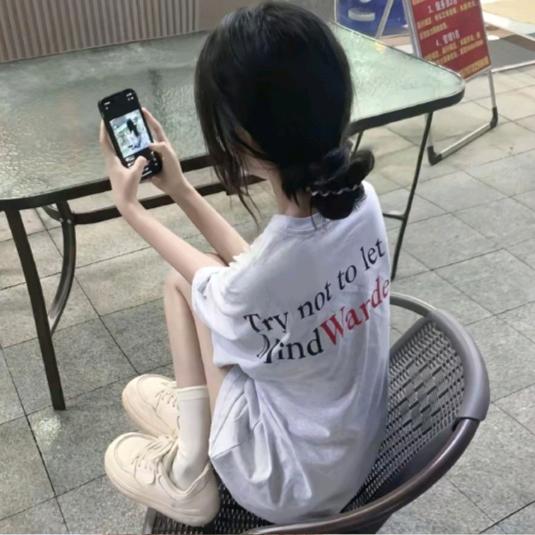 无任何.《开学中》