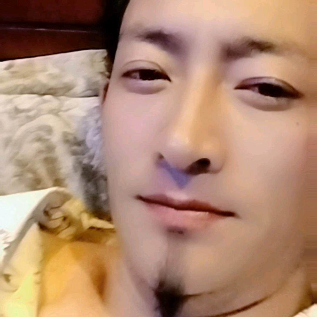 比如 单亲爸爸