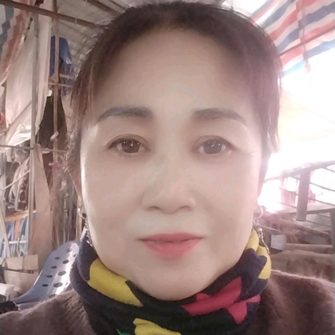 鸟兰山下一朵花