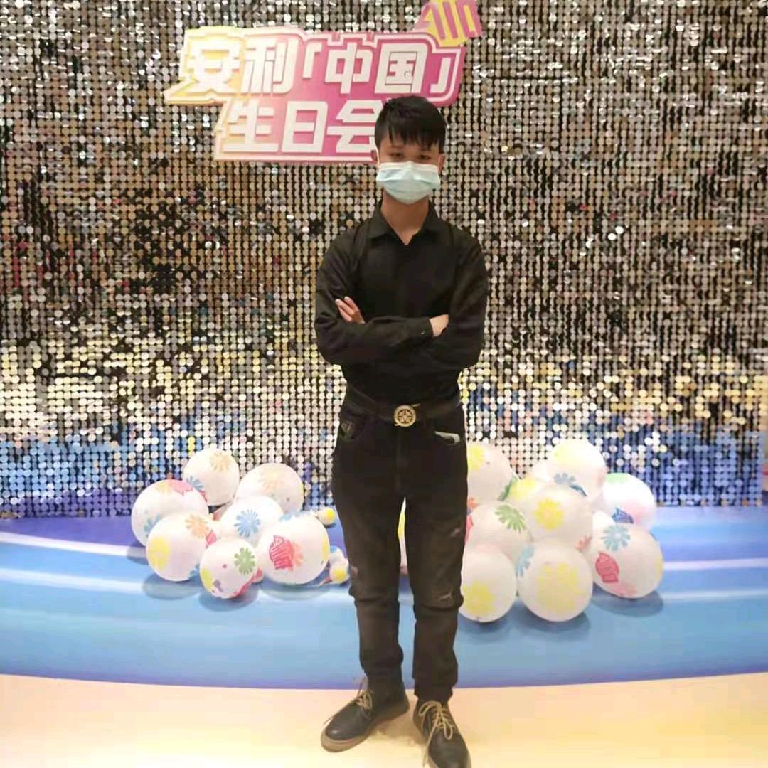 爱唱歌的男孩：913