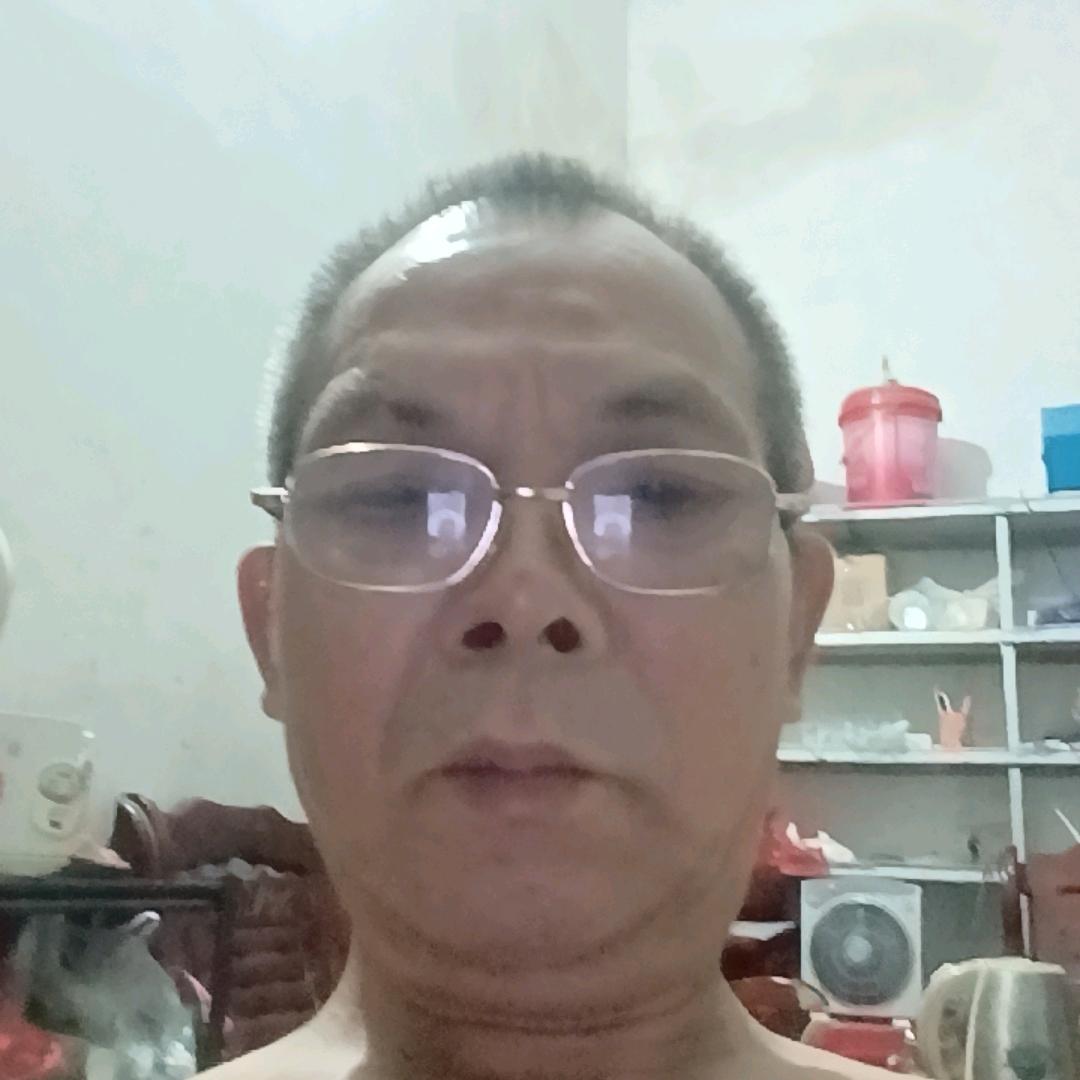 专业贴大板邓师傅