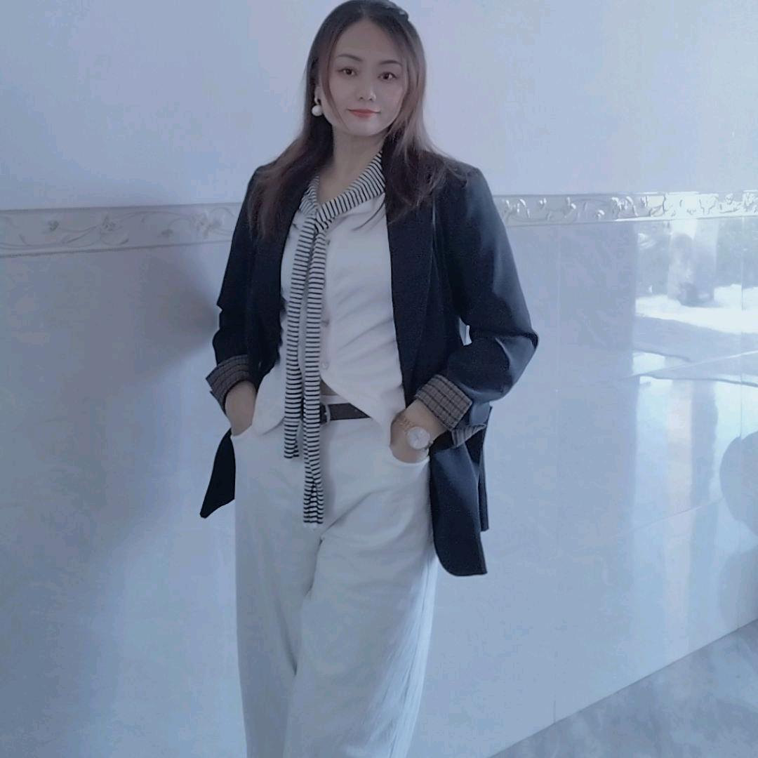 黄颖怡（美容美发，养生）