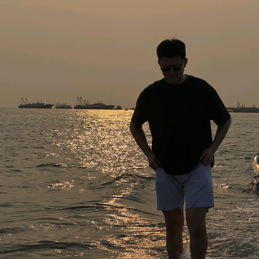 他是浴弟