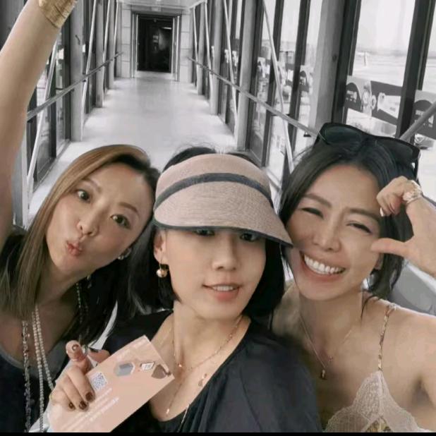 唐老板嘉玲姐女装店