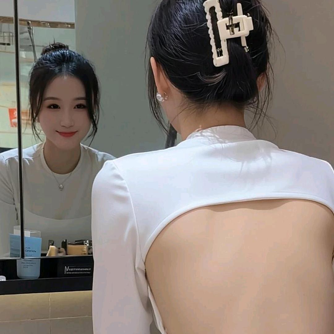 阿楚.