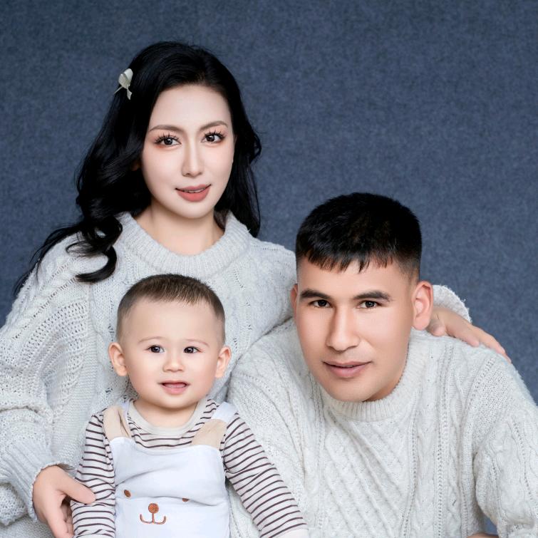 喀米然妈咪 👨‍👩‍👦