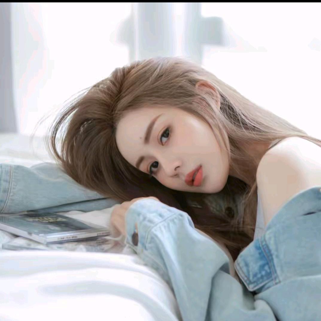 韦雪（美妆百货）