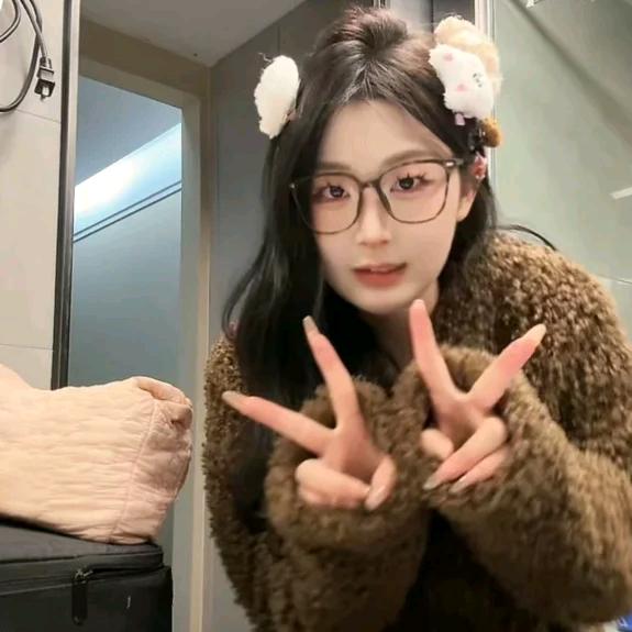 芷妍·泽沐（小号）³¹⁷