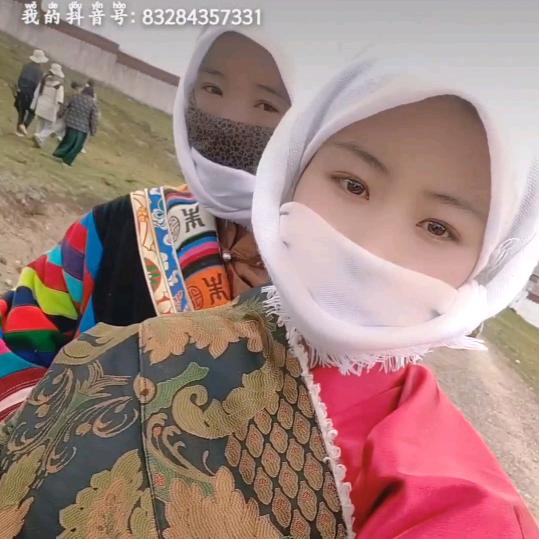 འཛུམ།