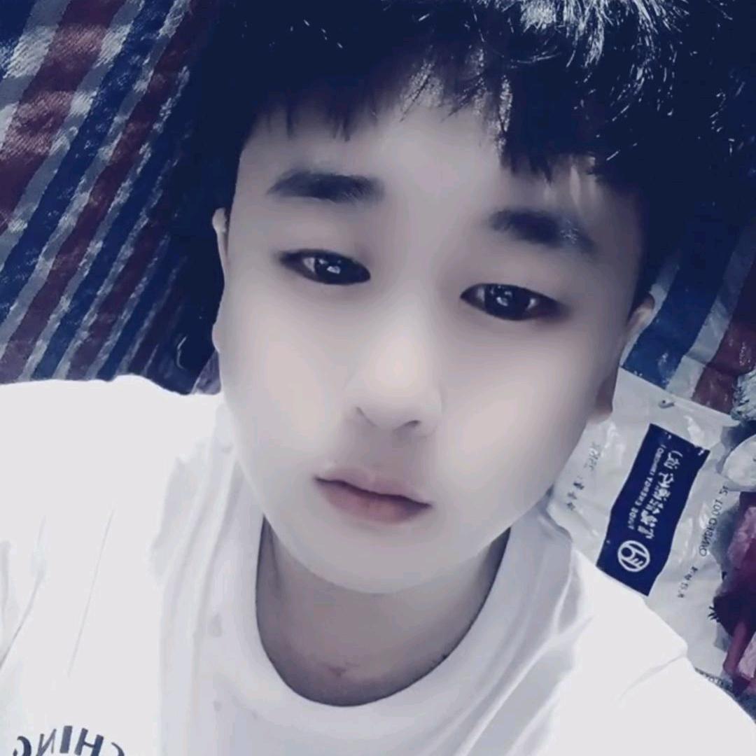 史小四