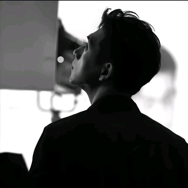 不晚电台
