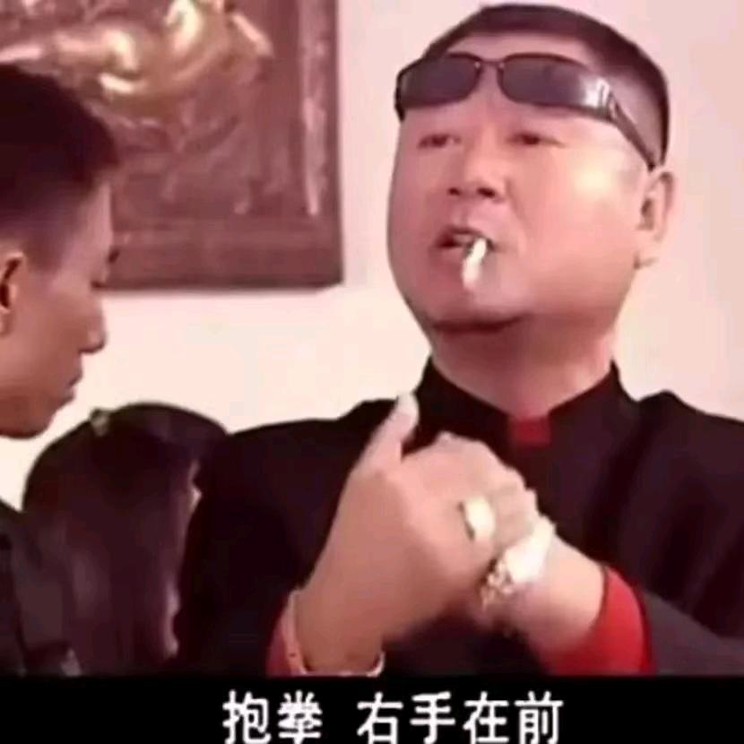 游泳的晓东