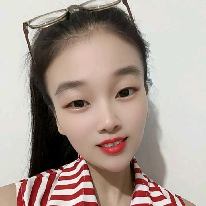 邱悦🍎手势舞