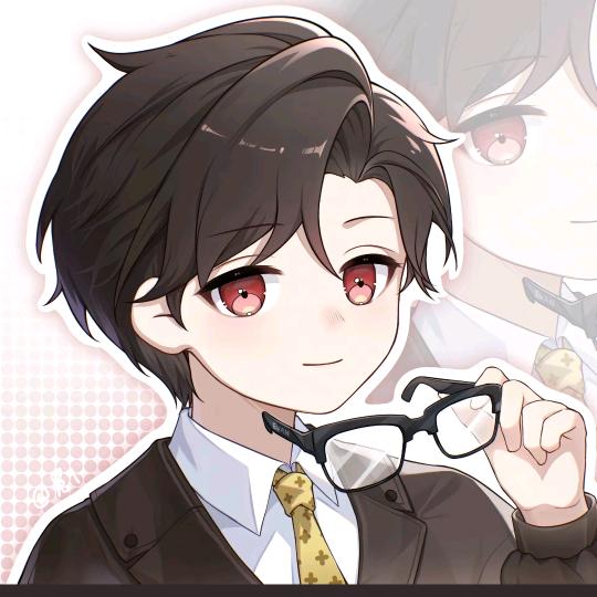 李.
