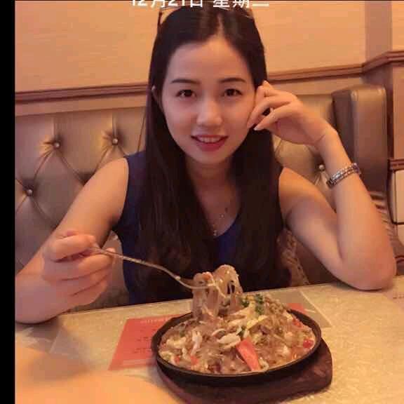 小小妞