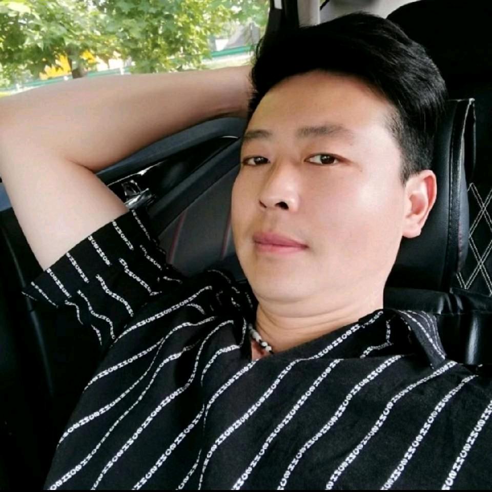 主月青