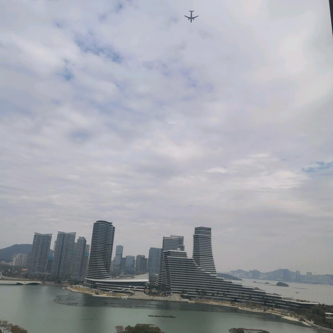 建弯支百货