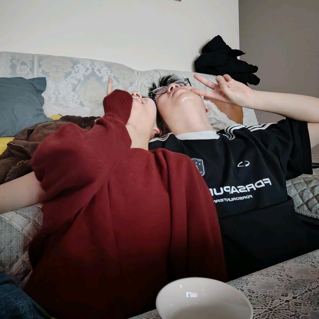 翘首以盼的金毛毛