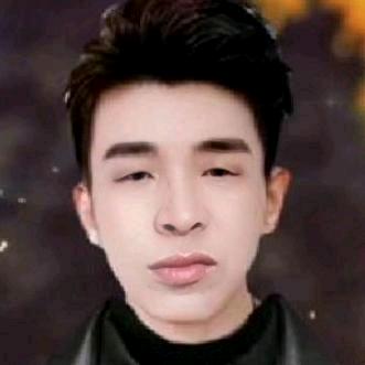 曹哥，东北单身