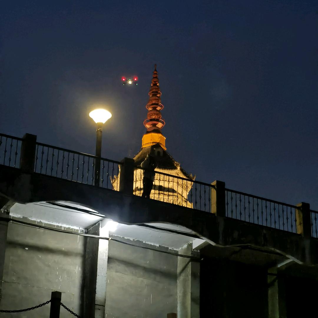 一本正经胡说八道