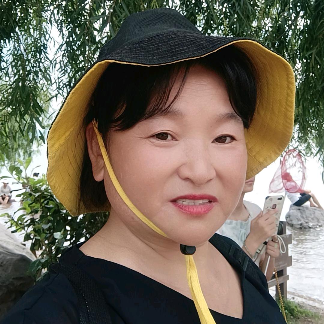 彩彩