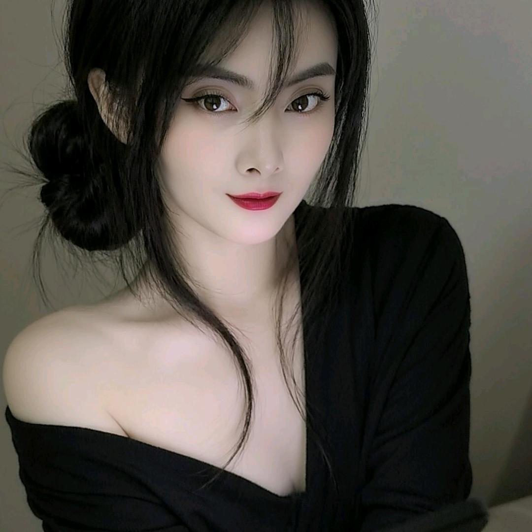 🍃 李: Lෆii೨