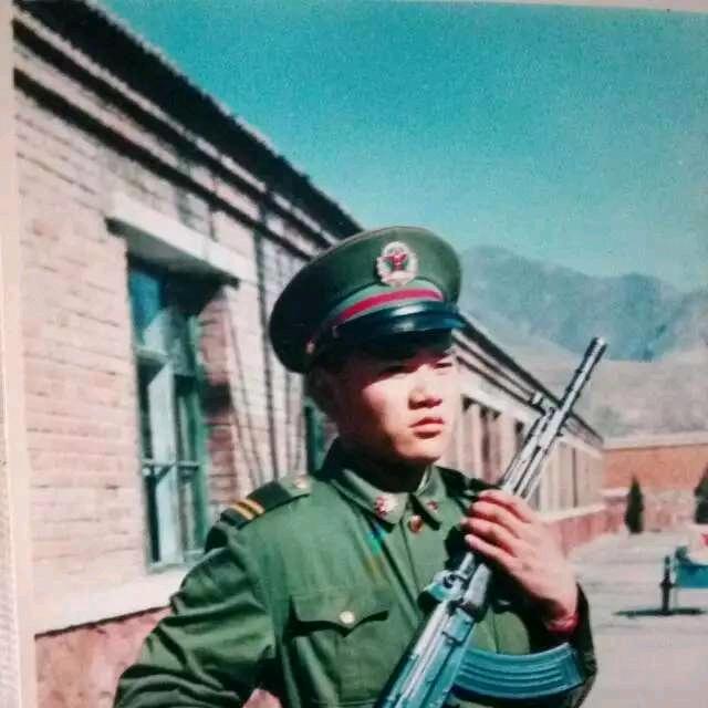 季连贺