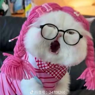 吃酸奶舔瓶盖