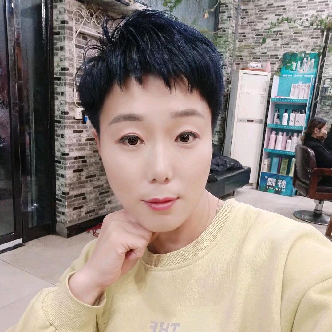 郭桥轮胎《洗车小妹》