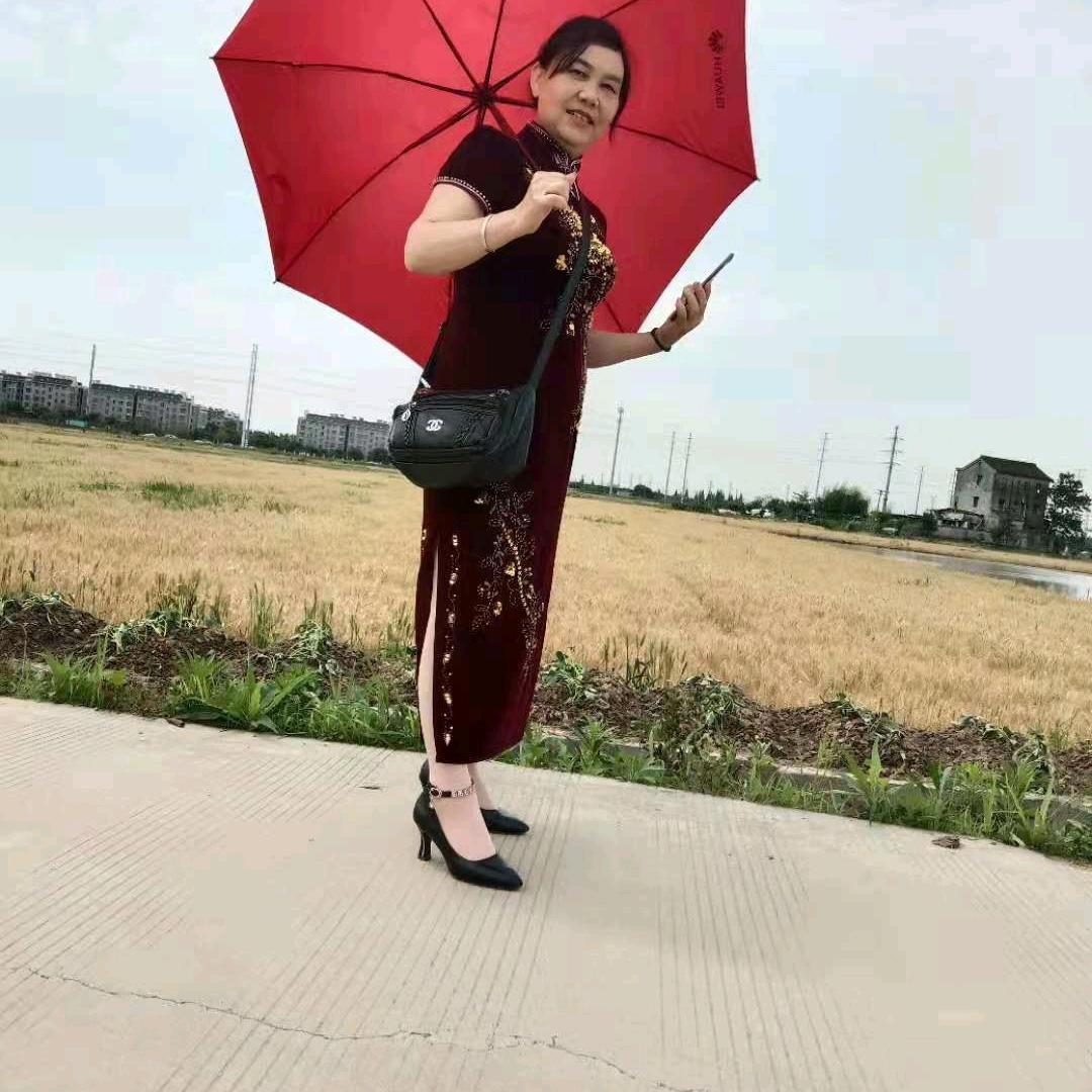 哈哈一笑