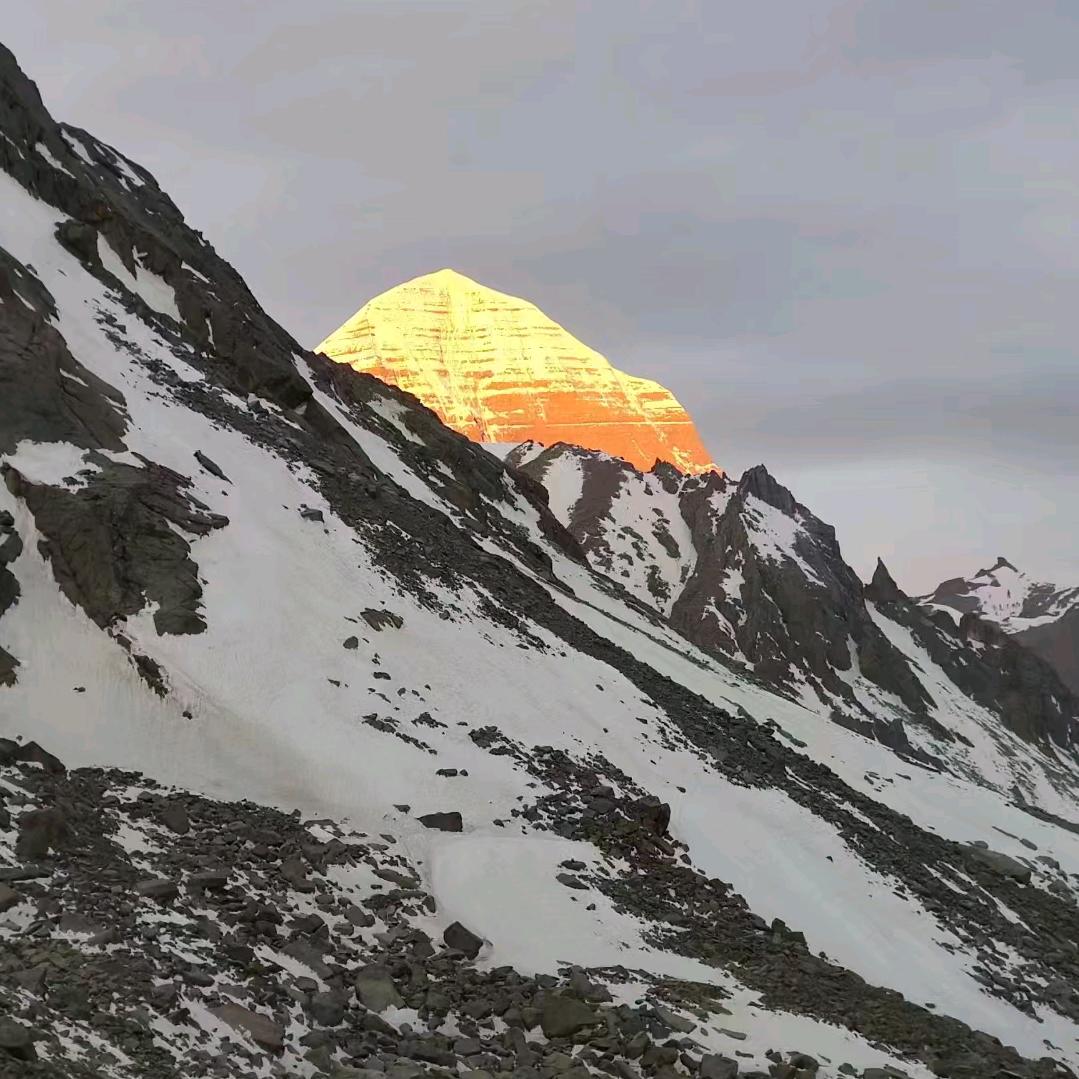 舞台虽不同。本色永不改