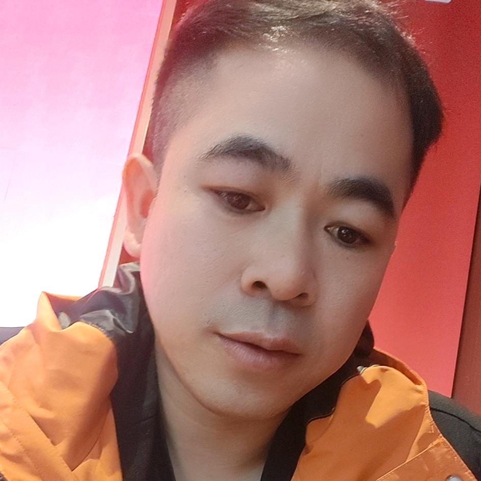 王树仁（乐点缝纫机在木乐)