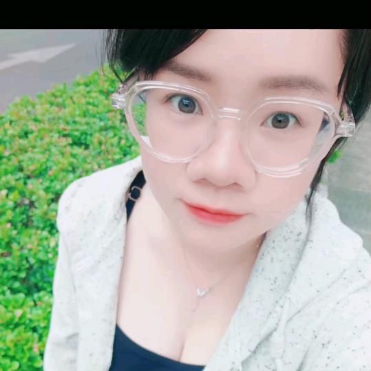 ¹³¹⁴我比敌敌畏还甜(╯ε╰)覃憨憨