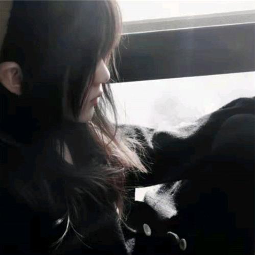 凭什么抬我名字头像