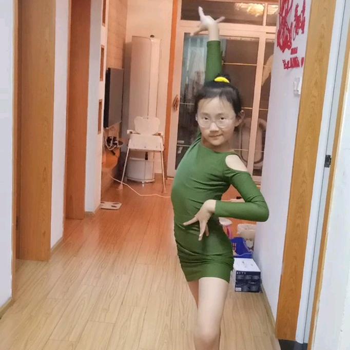 花仙子舞蹈学生周瑾怡