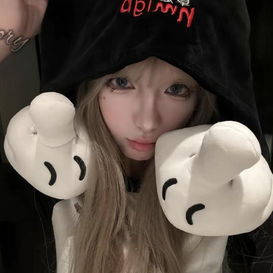(๑•̌.•๑)