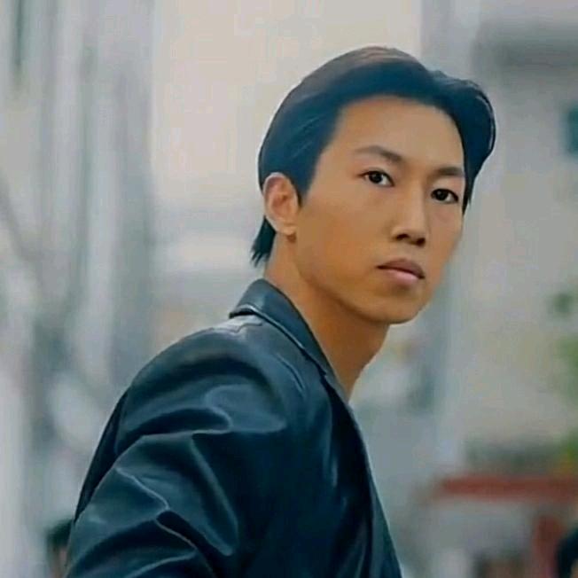 黑马王子🐿¹¹²⁵