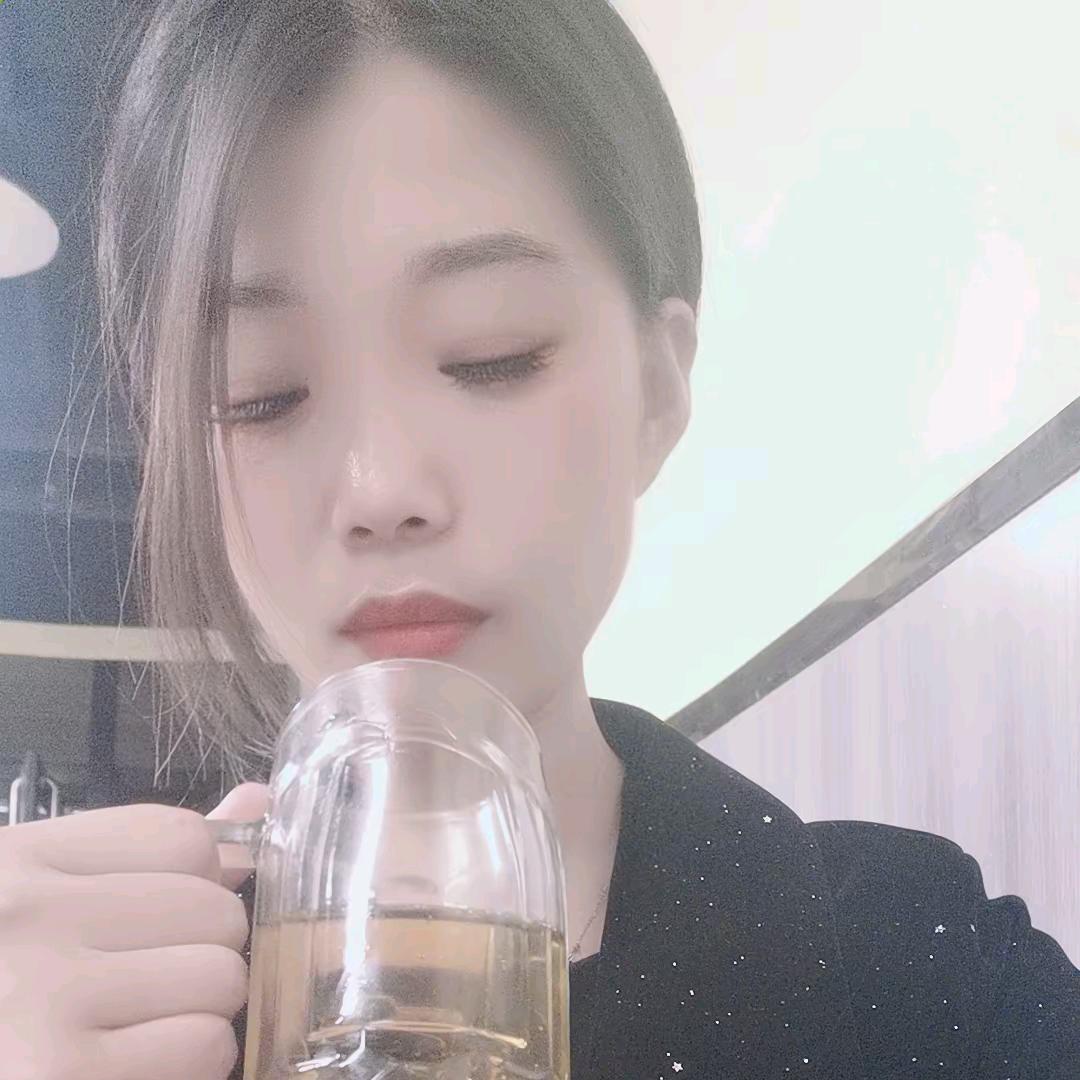 餐饮人~❤️~張小貝