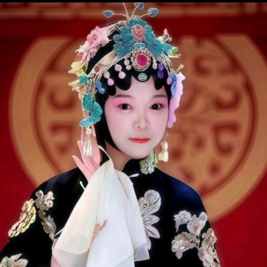 戏迷英姐早上6点直播