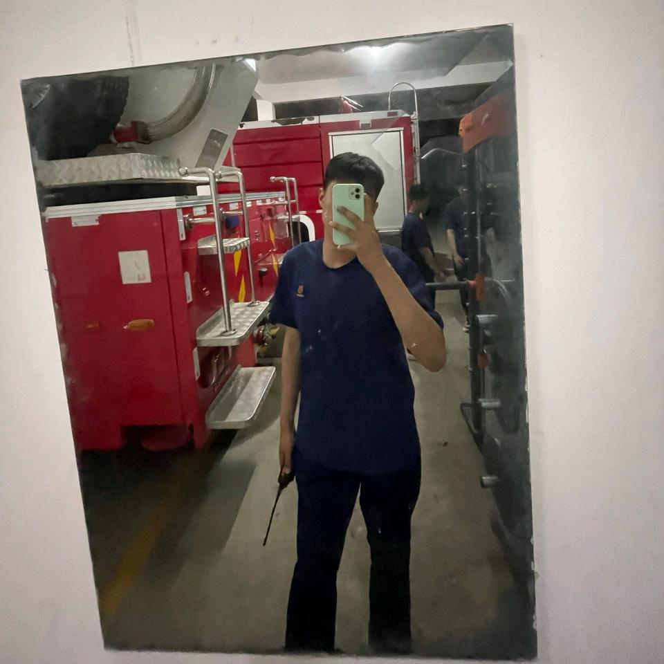 荷 花