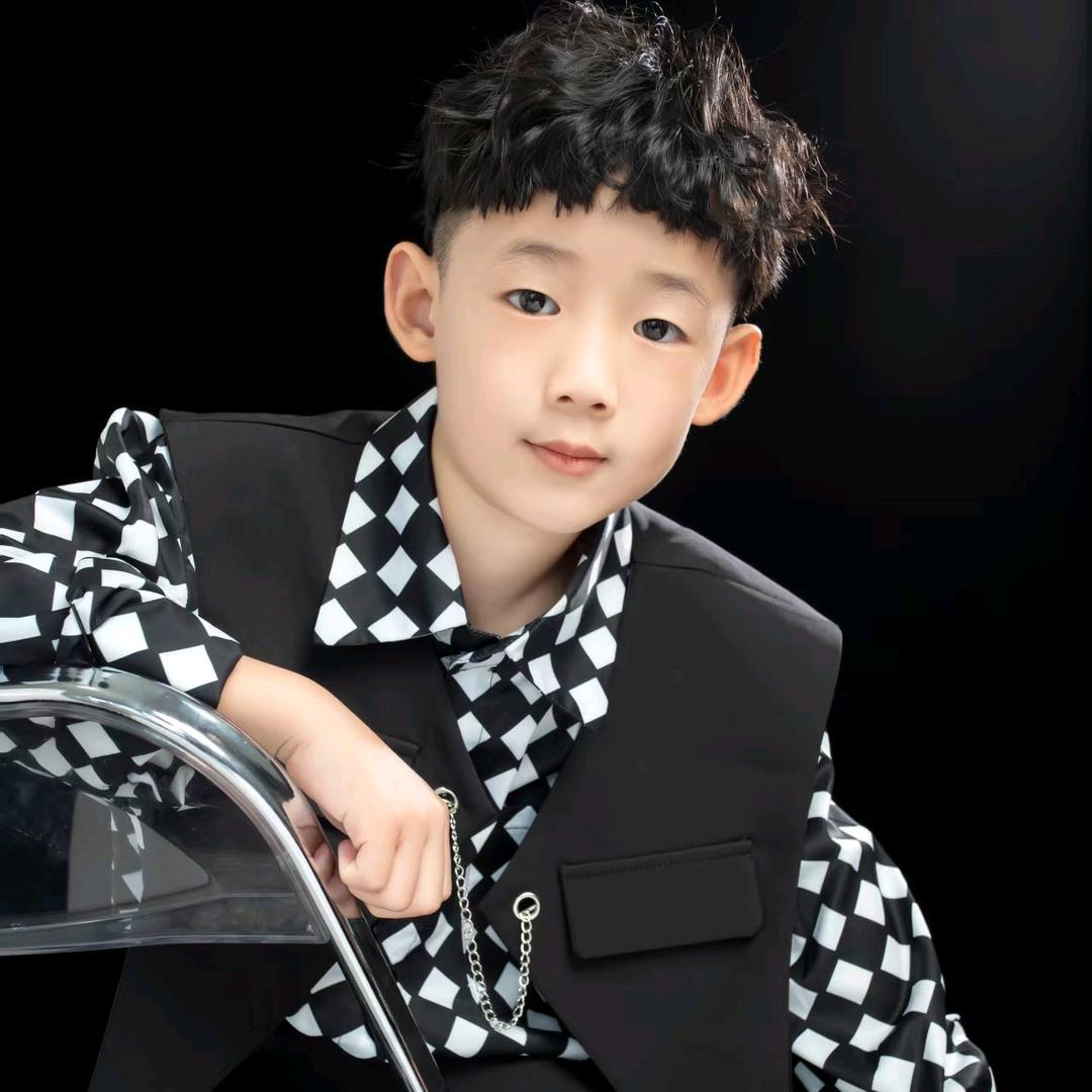 东哥带娃在路上