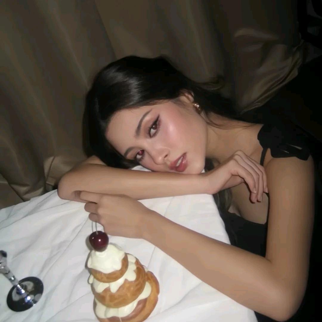 姣七七